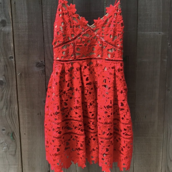 L'ATISTE Red Lace Dress - Picture 6 of 6